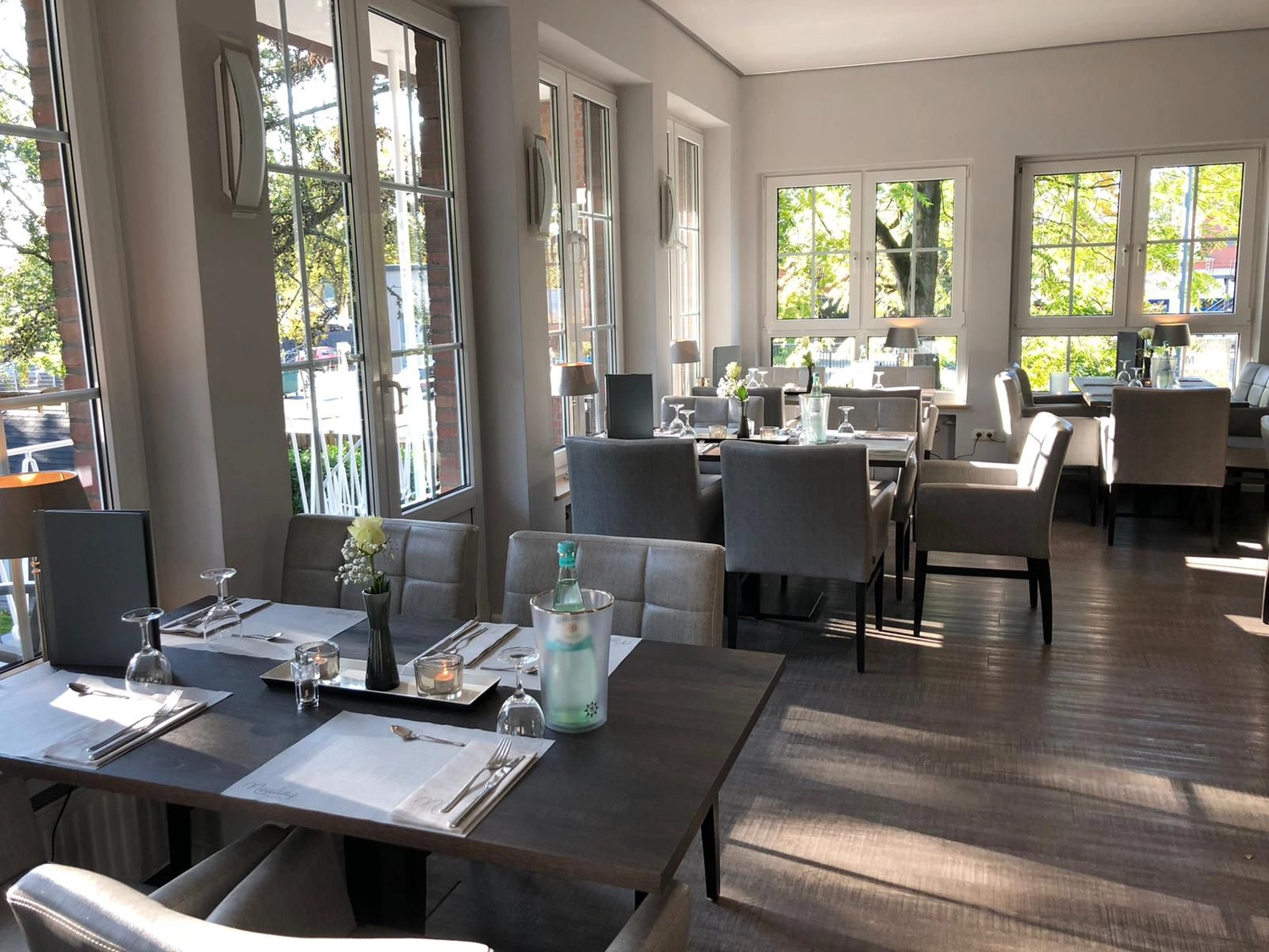 Neuling Weinbar - Gastronomie - Restaurant