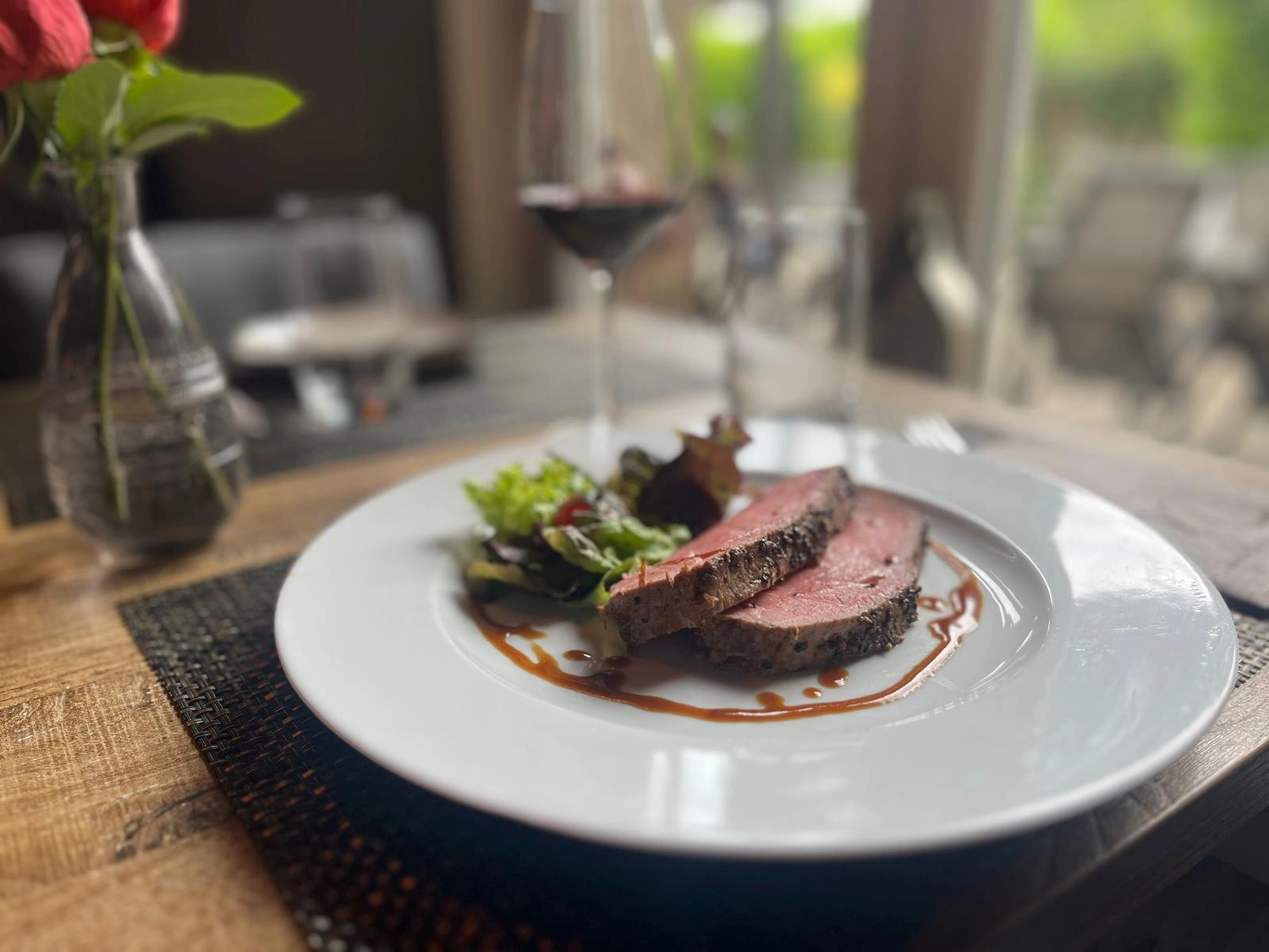 Neuling Weinbar – Gastronomie – Essen