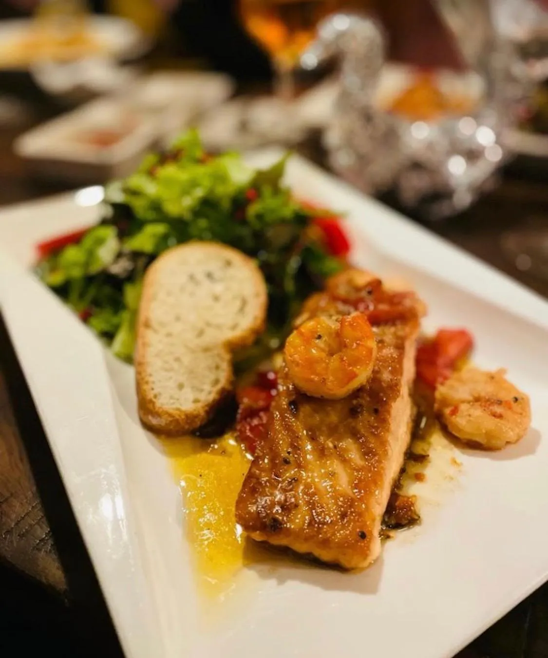 Neuling Weinbar – Gastronomie – Essen